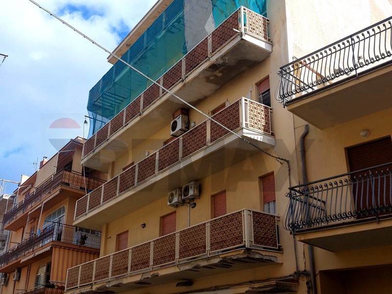 Quadrilocale in Vendita a Bagheria, 65'000&euro;, 142 m²