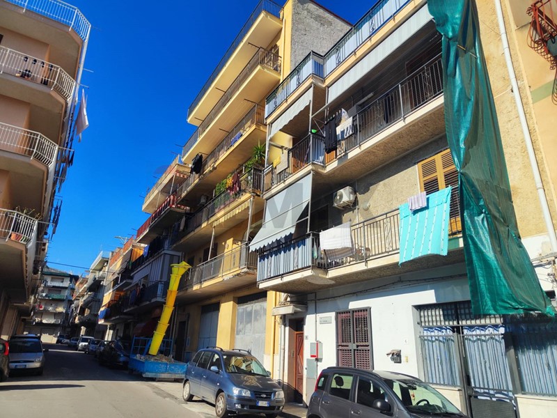 Appartamento in Vendita a Bagheria, 79'000&euro;, 161 m²