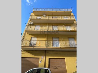 Appartamento in Vendita a Bagheria, 99'000&euro;, 130 m²