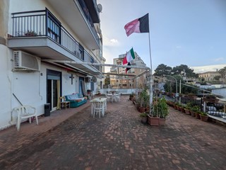 Appartamento in Vendita a Palermo, 169'000&euro;, 190 m²