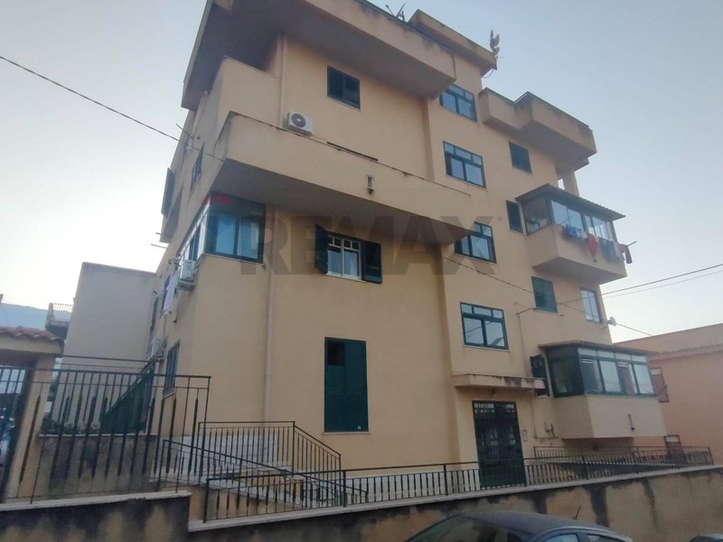 Quadrilocale in Vendita a Carini, 59'000&euro;, 86 m²