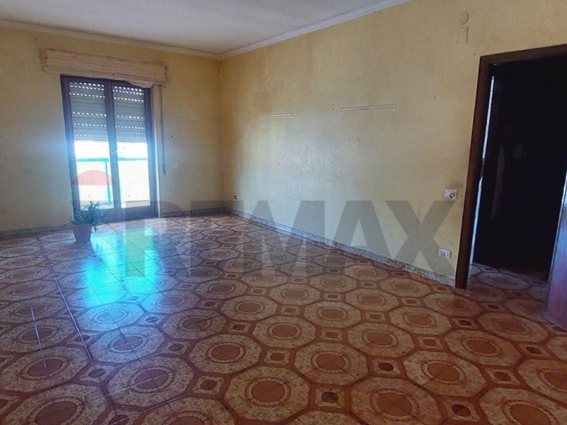 Quadrilocale in Vendita a Misilmeri, 55'000&euro;, 120 m²