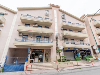 Appartamento in Vendita a Monreale, 137'000&euro;, 95 m²