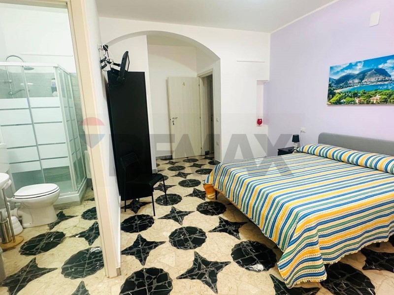 Appartamento in Vendita a Terrasini, 75'000&euro;, 165 m²