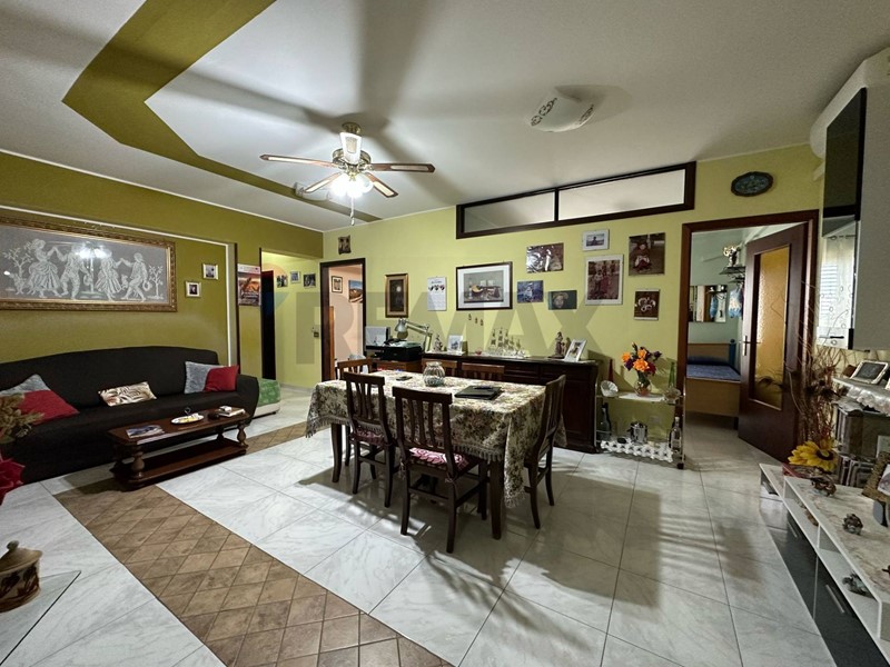 Appartamento in Vendita a Pace del Mela, 75'000&euro;, 130 m²