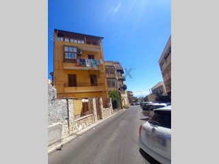 Appartamento in Vendita a Bagheria, 67'000&euro;, 86 m²