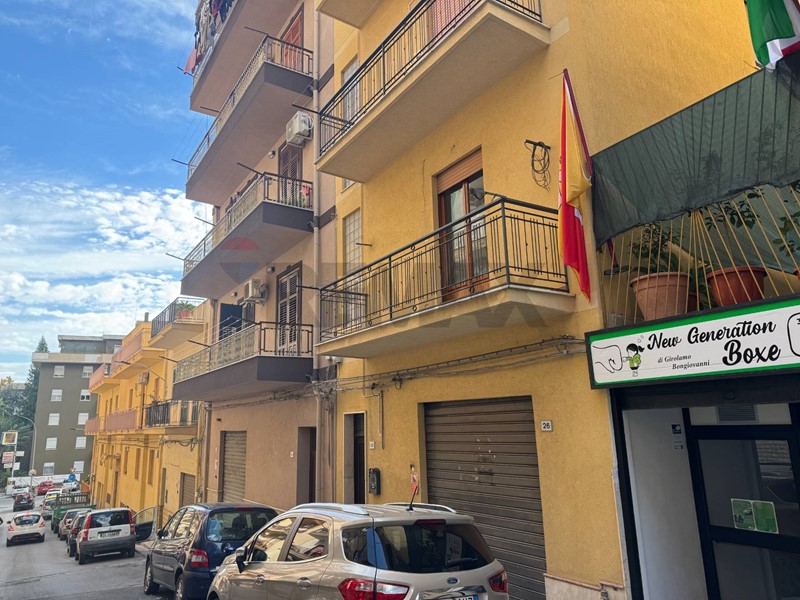 Quadrilocale in Vendita a Bagheria, 120'000&euro;, 106 m²