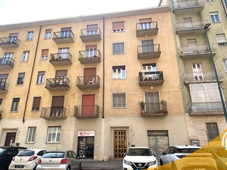 Trilocale in Vendita a Torino, 139'000&euro;, 85 m²