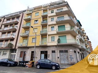 Bilocale in Vendita a Torino, 95'000&euro;, 55 m²