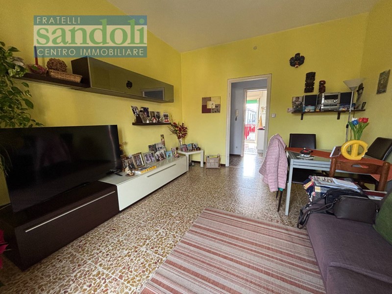 Trilocale in Vendita a Vercelli, 60'000&euro;, 80 m²