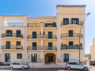 Attico in Vendita a Parabita, 300'000&euro;, 256 m²