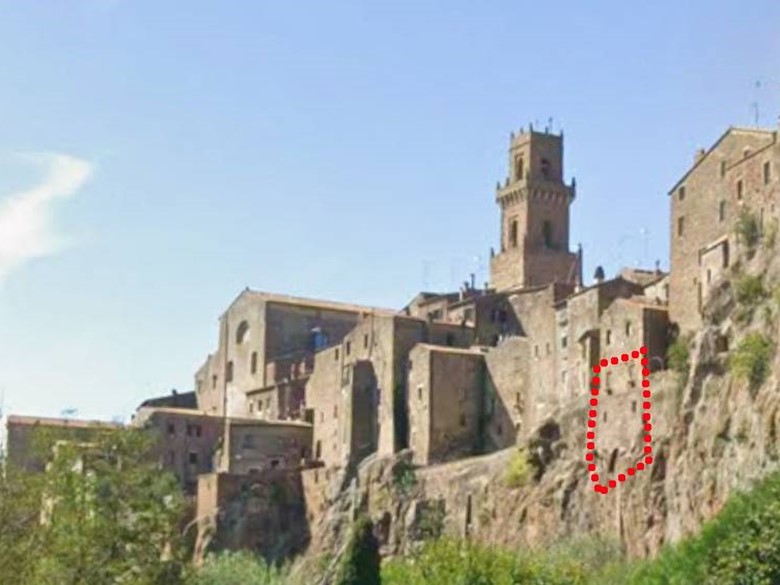 Quadrilocale in Vendita a Pitigliano, 131'250&euro;, 114 m²