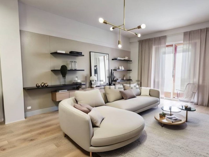 Appartamento in Vendita a Albenga, 320'000&euro;, 181 m²