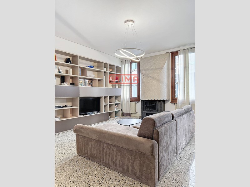 Trilocale in Affitto a Treviso, 1'150&euro;, 93 m²