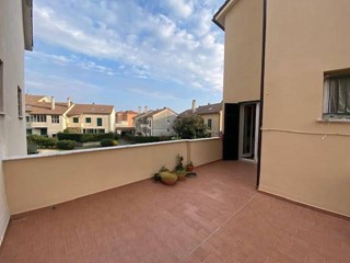 Appartamento in Vendita a Albisola Superiore, 260'000&euro;, 127 m²