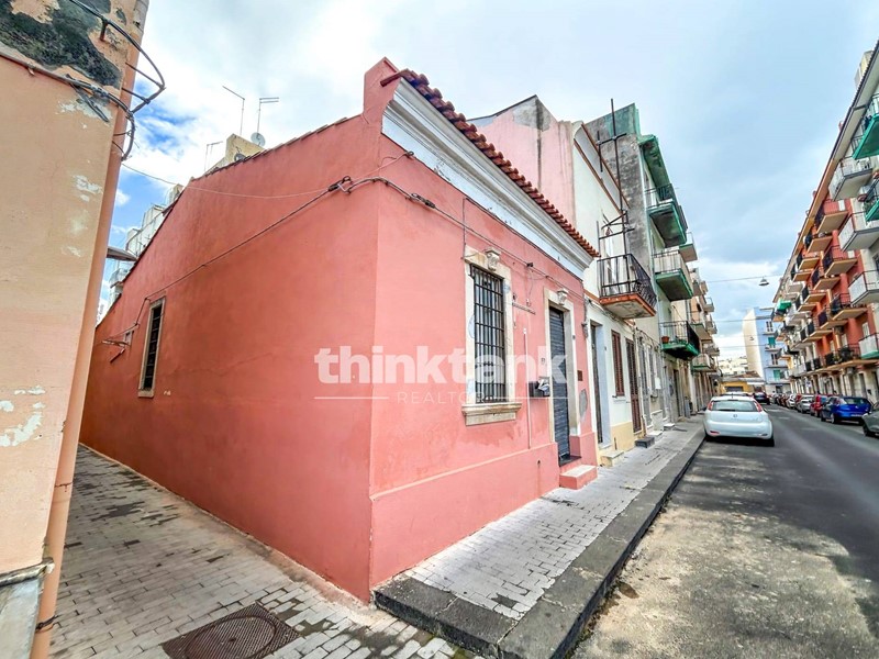 Trilocale in Vendita a Augusta, 36'000&euro;, 81 m²