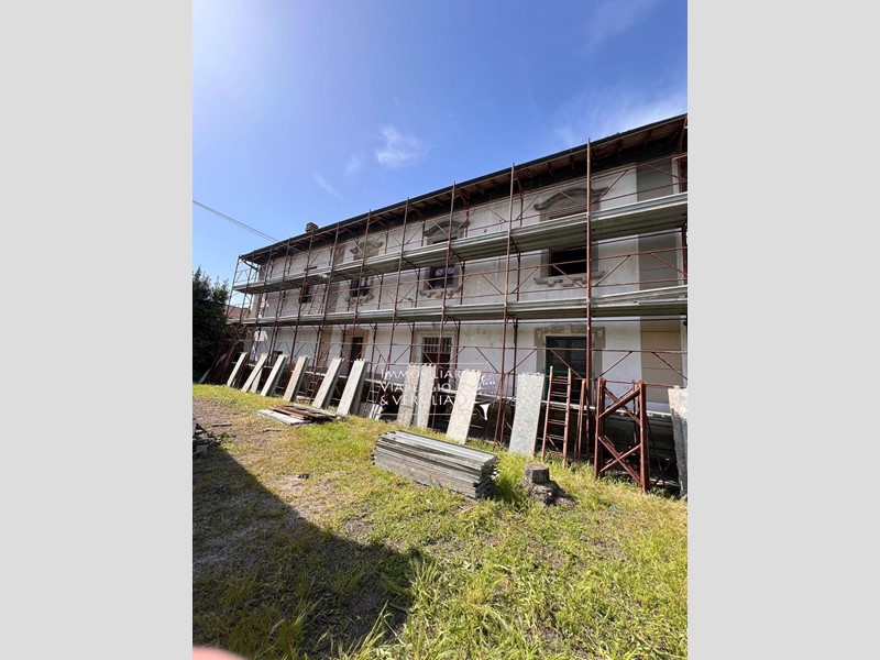 Appartamento in Vendita a Fucecchio, 240'000&euro;, 450 m²