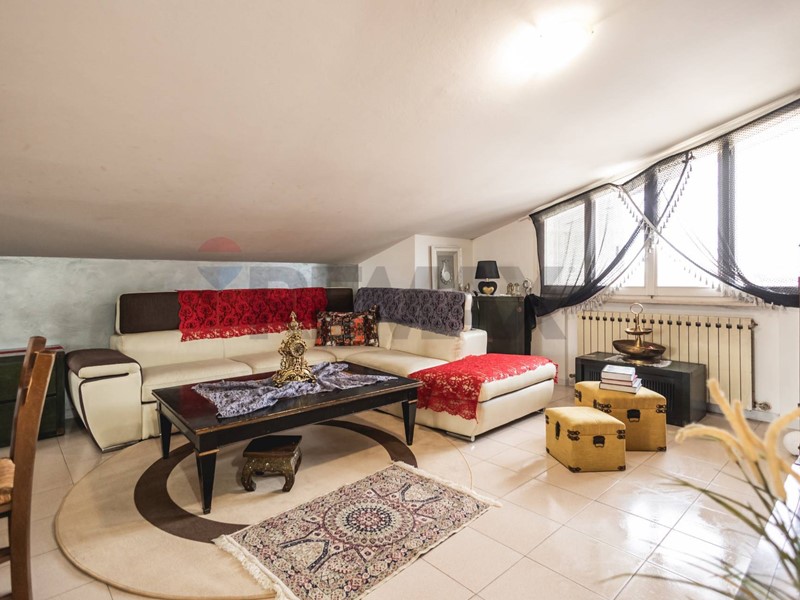 Appartamento in Vendita a Cattolica, 270'000&euro;, 188 m²