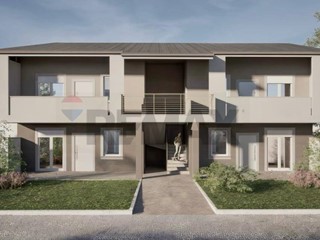 Trilocale in Vendita a Casirate d'Adda, 240'000&euro;, 98 m²