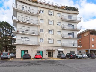 Quadrilocale in Vendita a Viterbo, 109'000&euro;, 95 m²
