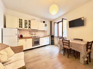 Trilocale in Vendita a Moniga del Garda, 179'000&euro;, 85 m²