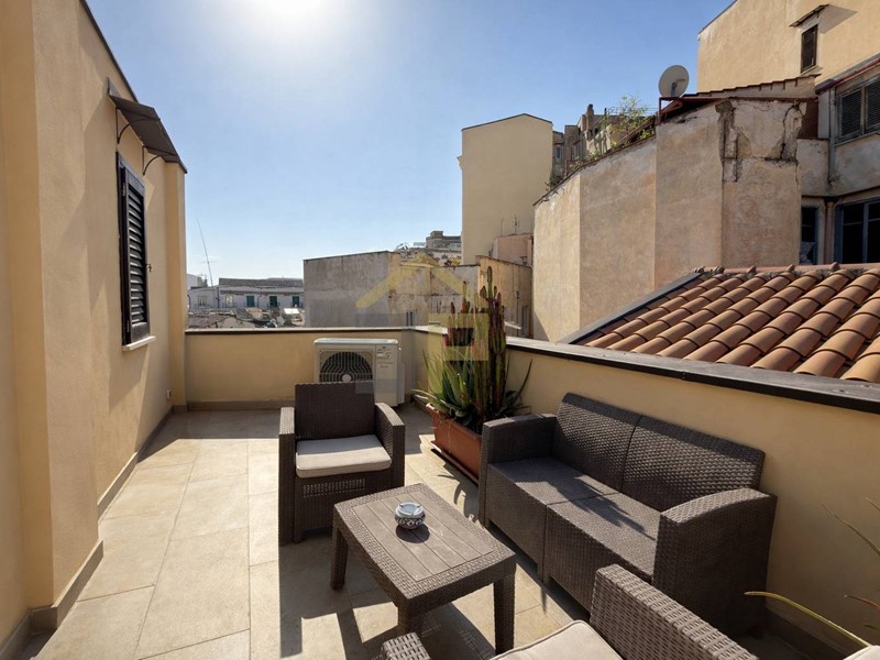 Appartamento in Vendita a Palermo, 420'000&euro;, 138 m²