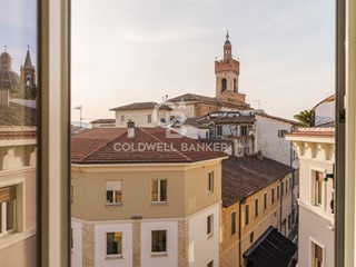 Attico in Vendita a Foligno, 320'000&euro;, 170 m²