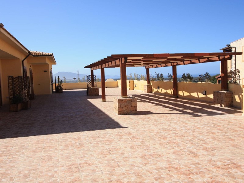 Trilocale in Affitto a Badesi, 1'700&euro;, 75 m²