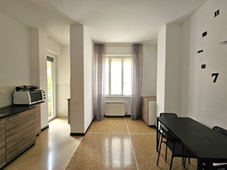 Quadrilocale in Vendita a Genova, 78'000&euro;, 58 m²