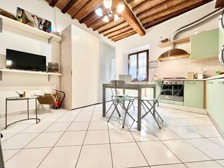 Bilocale in Vendita a Colle di Val D'Elsa, 110'000&euro;, 47 m²