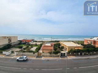 Attico in Vendita a Pomezia, 249'000&euro;, 90 m²