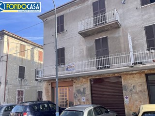 Trilocale in Vendita a Cairo Montenotte, 29'000&euro;, 57 m²