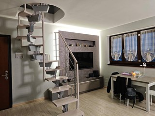 Quadrilocale in Affitto a Desio, 850&euro;, 80 m²