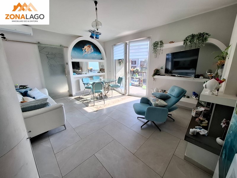 Trilocale in Vendita a Sale Marasino, 248'000&euro;, 77 m²