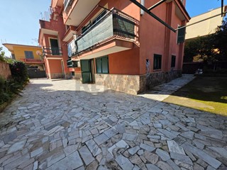 Trilocale in Vendita a Villaricca, 100'000&euro;, 100 m²
