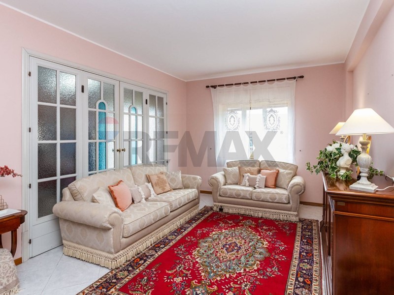 Quadrilocale in Vendita a Catania, 195'000&euro;, 121 m²