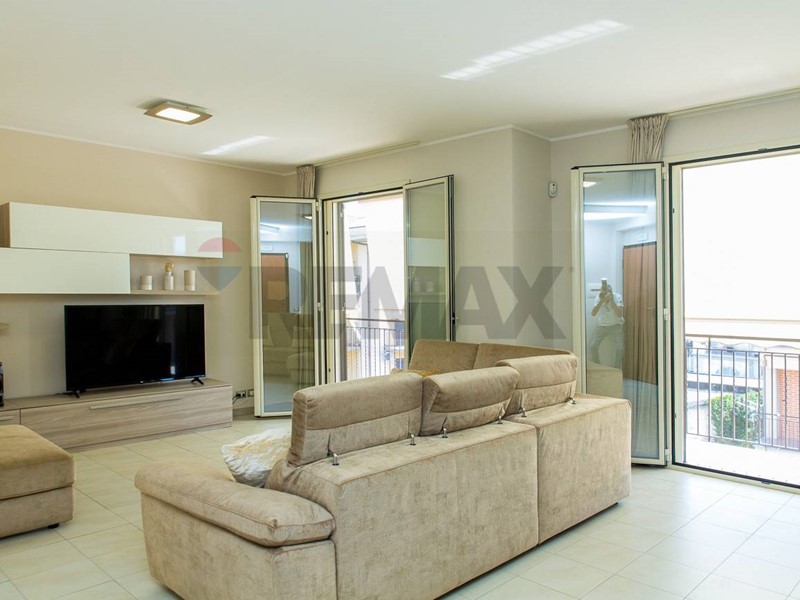 Appartamento in Vendita a Acireale, 169'000&euro;, 130 m²