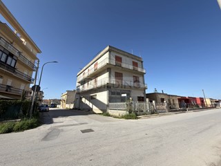 Appartamento in Vendita a Castelvetrano, 149'000&euro;, 420 m²