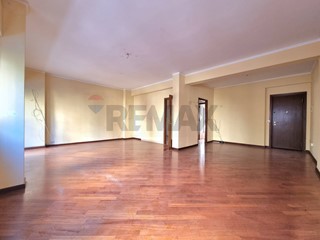 Appartamento in Vendita a Palermo, 335'000&euro;, 192 m²