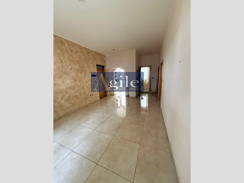 Quadrilocale in Vendita a Corropoli, 90'000&euro;, 104 m²