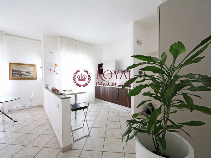 Trilocale in Vendita a Livorno, 228'000&euro;, 130 m²
