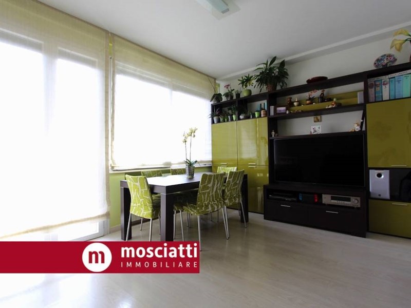 Appartamento in Vendita a Castelraimondo, 99'000&euro;, 75 m²