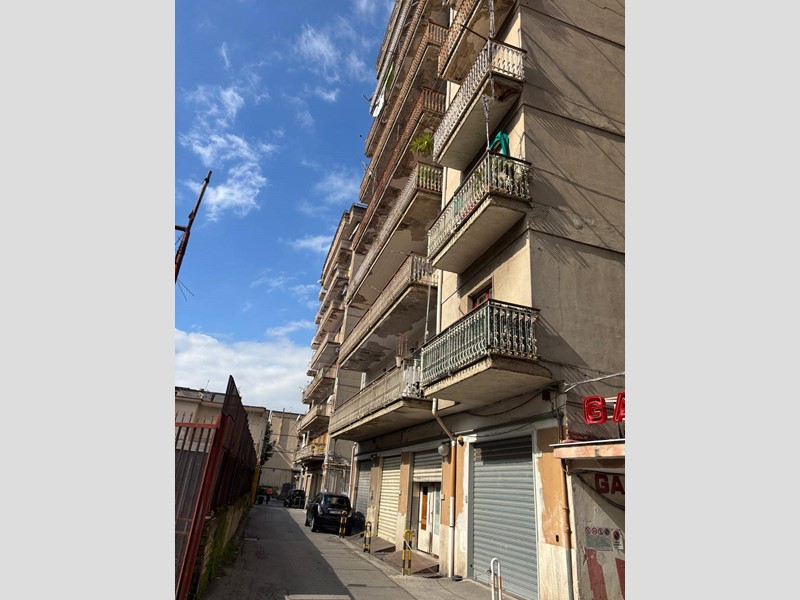 Appartamento in Vendita a Pagani, 130'000&euro;, 177 m²