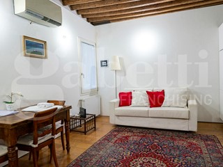 Bilocale in Vendita a Venezia, 348'000&euro;, 50 m², arredato