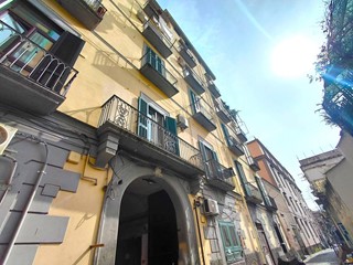 Quadrilocale in Vendita a Napoli, 420'000&euro;, 145 m²