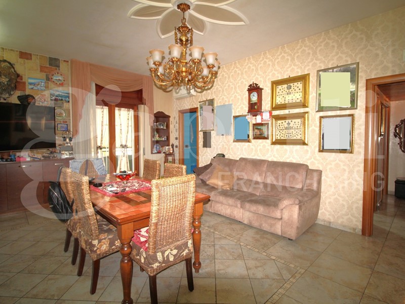 Trilocale in Vendita a Arzano, 165'000&euro;, 96 m²