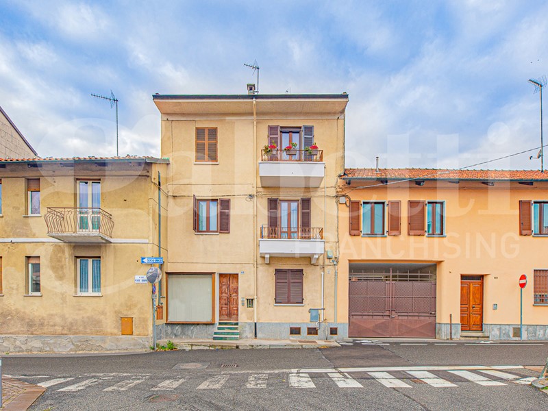 Trilocale in Vendita a Rivoli, 129'000&euro;, 83 m²