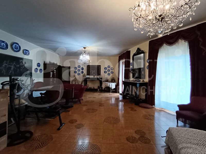 Appartamento in Vendita a Siracusa, 163'000&euro;, 291 m²