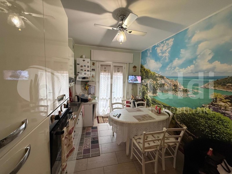 Trilocale in Vendita a Perugia, 125'000&euro;, 88 m², arredato, con Box