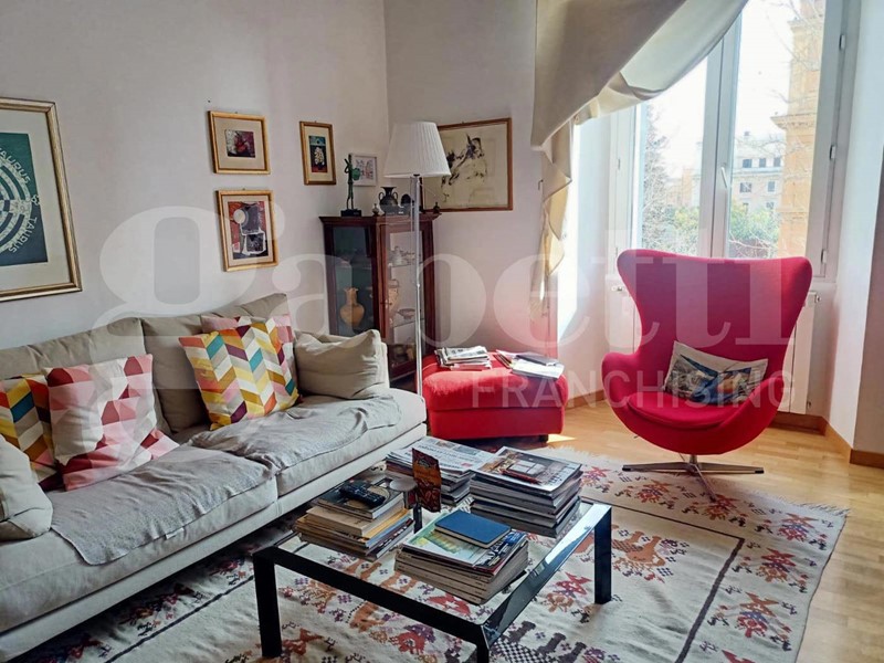 Trilocale in Affitto a Roma, 1'950&euro;, 100 m², arredato